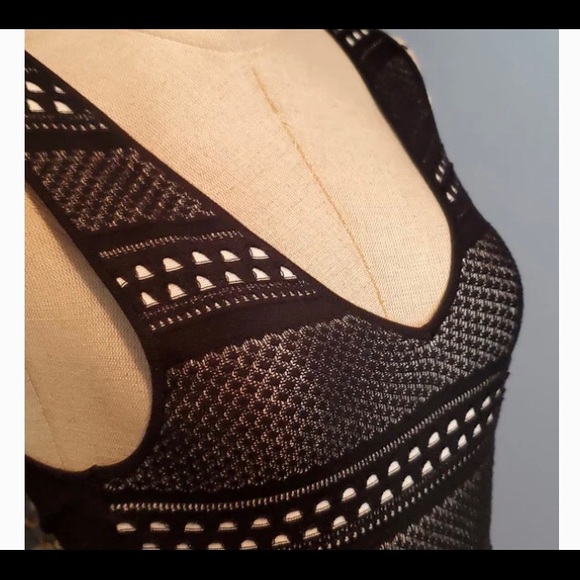 BCBGeneration Black w/ White V-Neck Sweater Dress  Fit & Flair Size Medium - Picture 6 of 13